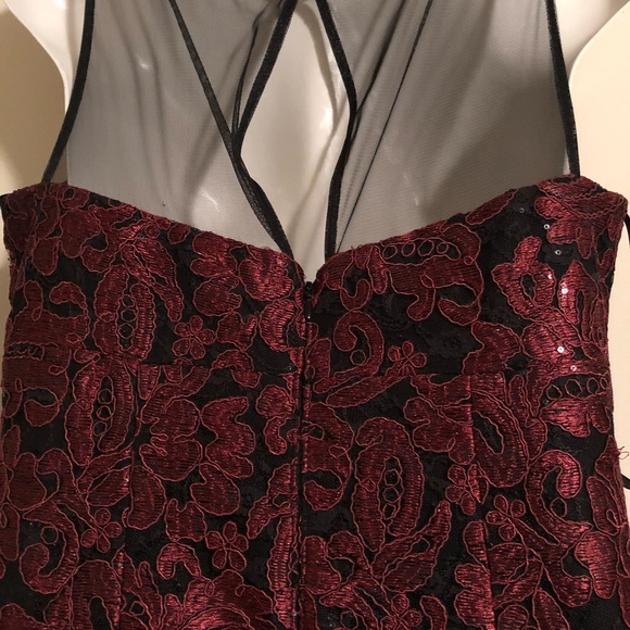 Formal Dress - Picture 4 of 8